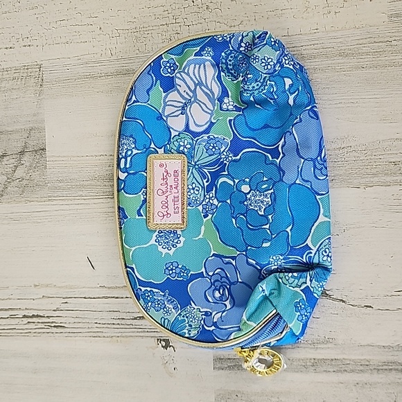 Lilly Pulitzer Handbags - Lilly Pulitzer for Estee Lauder blue green makeup cosmetic zip pouch bag